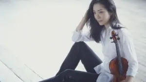 Akiko Suwanai Vilniuje: kaip istorija keičia jos muziką